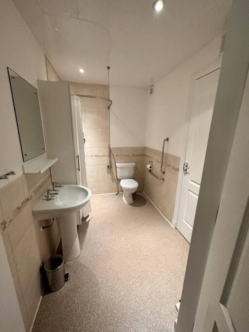 Apartment In Queens Court, Banchory Inchmarlo Exterior photo